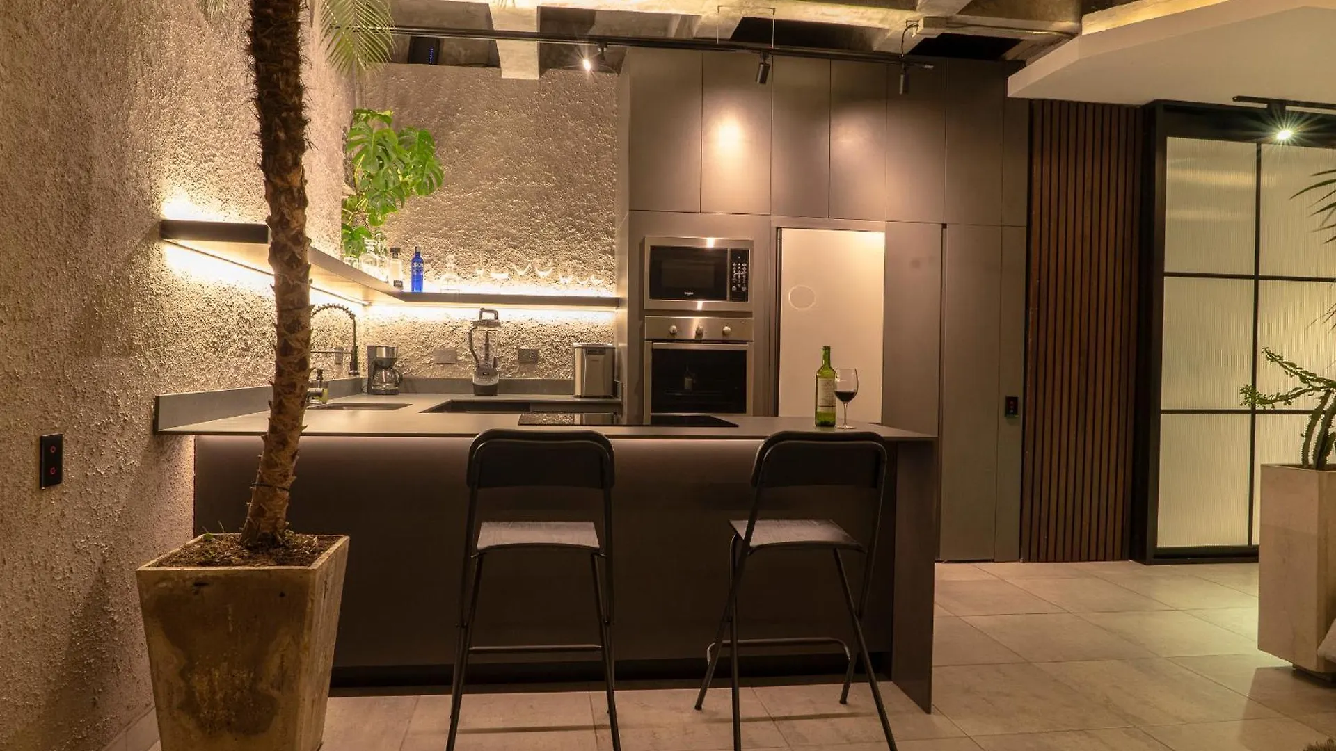 Vive Pisoverde - A Loft With A Green Soul Medellín
