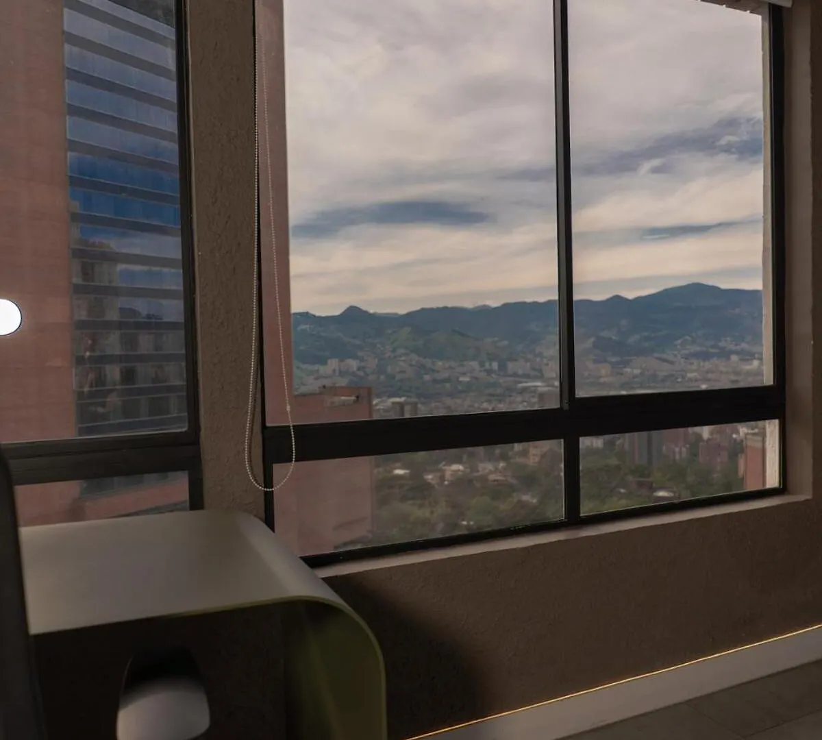 Vive Pisoverde - A Loft With A Green Soul Medellín