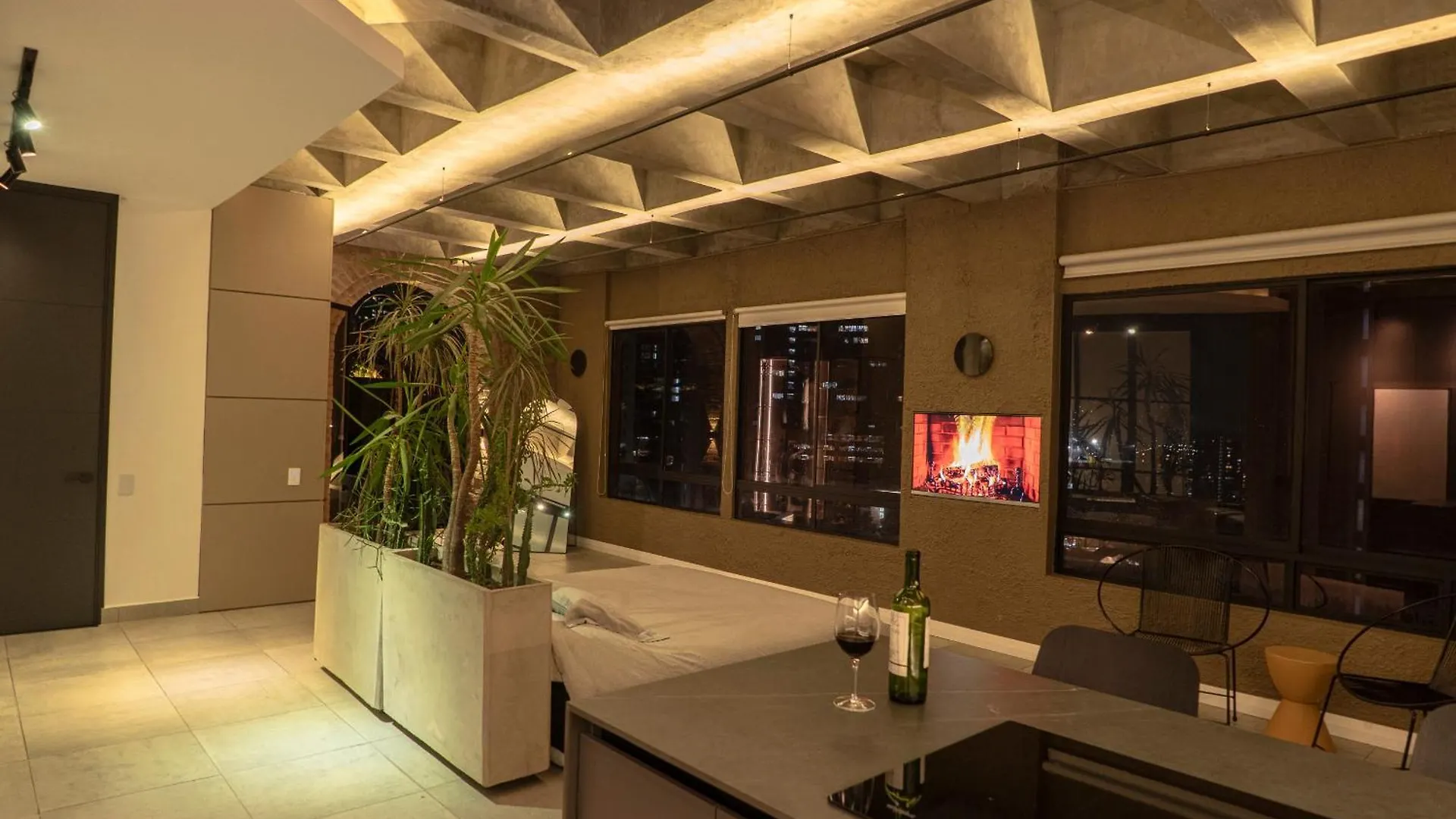 Vive Pisoverde - A Loft With A Green Soul Medellin