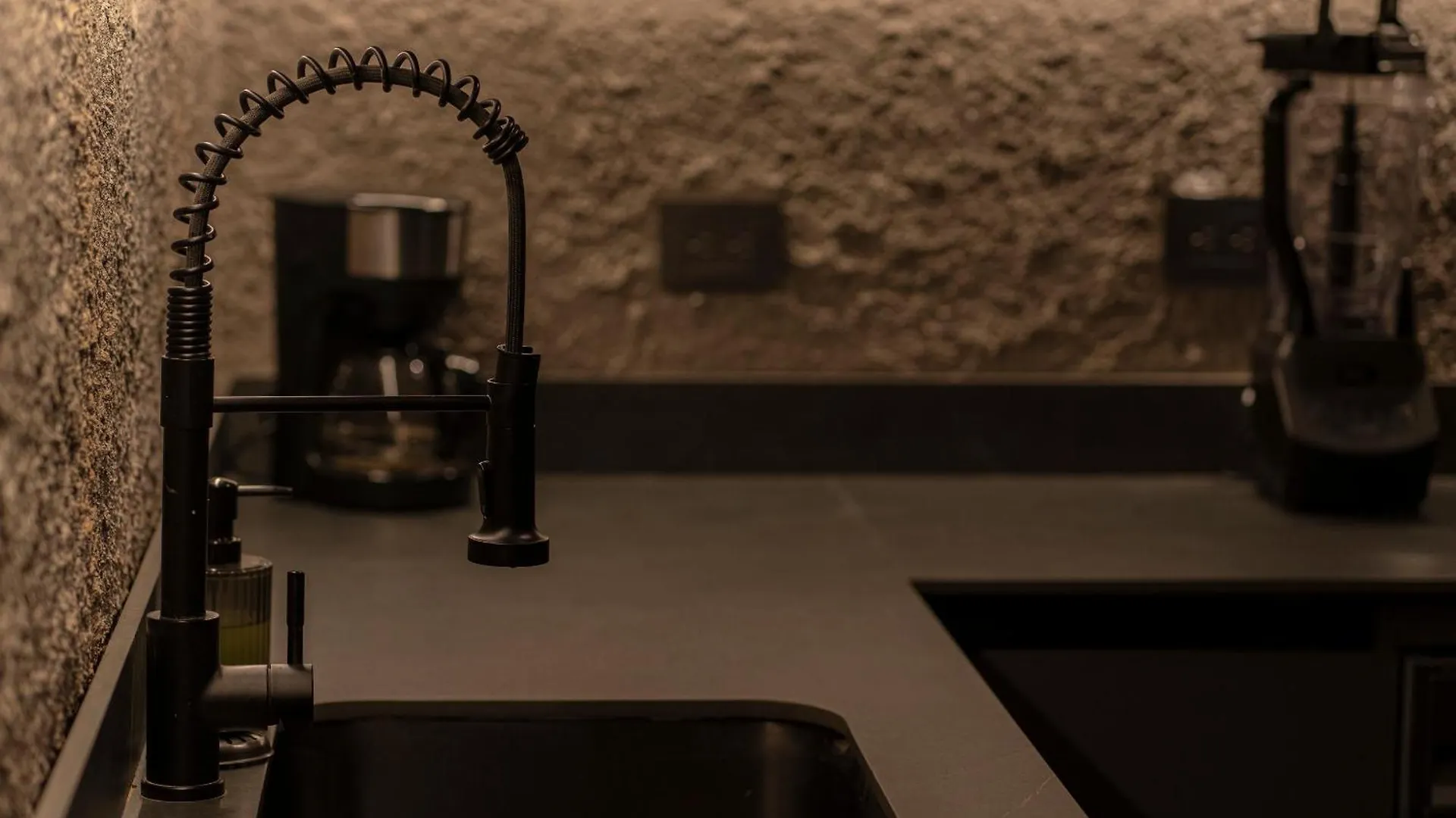 Vive Pisoverde - A Loft With A Green Soul ميديلين 0*,  كولومبيا